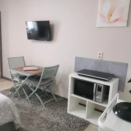 Appartement Les petits nids de Nina 2 à Fosses-La-Ville Extérieur photo